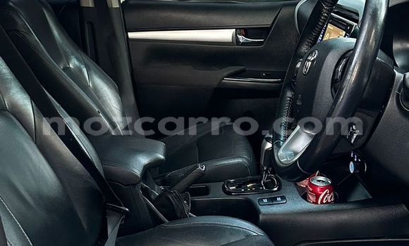 Comprar Novo Toyota Hilux Branco Carro em Maputo em Maputo Comprar Novo Toyota Hilux Branco Carro em Maputo em Maputo