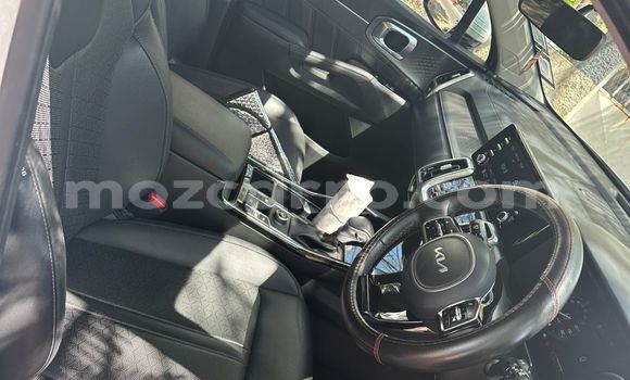Buy New Kia Sorento White Car in Maputo in Maputo Buy New Kia Sorento White Car in Maputo in Maputo