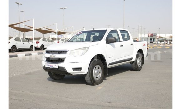Comprar Importar Chevrolet Colorado Branco Carro em Import - Dubai em Cabo Delgado