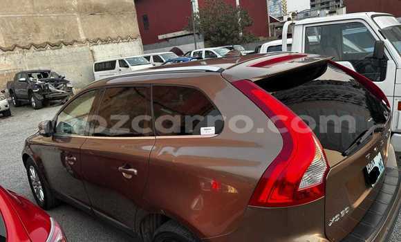 Nunua Ilio tumika Volvo S60 Brown Gari ndani ya Maputo nchini Maputo Nunua Ilio tumika Volvo S60 Brown Gari ndani ya Maputo nchini Maputo