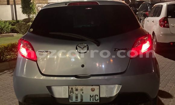 Comprar Usado Mazda Demio Azul Carro em Maputo em Maputo Comprar Usado Mazda Demio Azul Carro em Maputo em Maputo