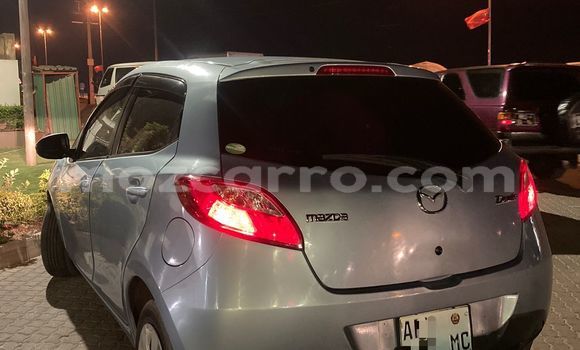 Comprar Usado Mazda Demio Azul Carro em Maputo em Maputo Comprar Usado Mazda Demio Azul Carro em Maputo em Maputo