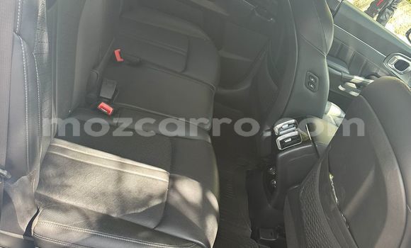 Nunua Ilio tumika Kia Sorento Nyeupe Gari ndani ya Maputo nchini Maputo Nunua Ilio tumika Kia Sorento Nyeupe Gari ndani ya Maputo nchini Maputo