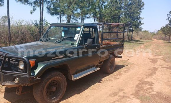 Tenga Tsaru Toyota Hilux Girinhi Mota in Maputo in Maputo Tenga Tsaru Toyota Hilux Girinhi Mota in Maputo in Maputo