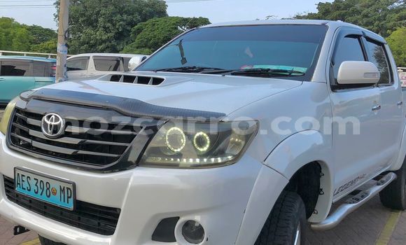 Comprar Novo Toyota Hilux Branco Carro em Maputo em Maputo Comprar Novo Toyota Hilux Branco Carro em Maputo em Maputo