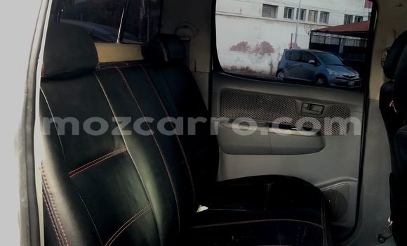 Comprar Novo Toyota Hilux Branco Carro em Maputo em Maputo Comprar Novo Toyota Hilux Branco Carro em Maputo em Maputo