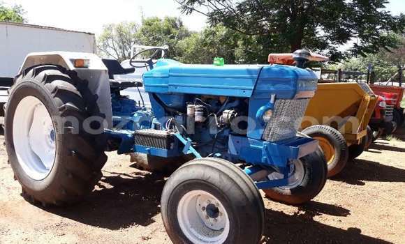 Tenga Tsaru Ford Windstar Chena Mota in Beira in Sofala Tenga Tsaru Ford Windstar Chena Mota in Beira in Sofala