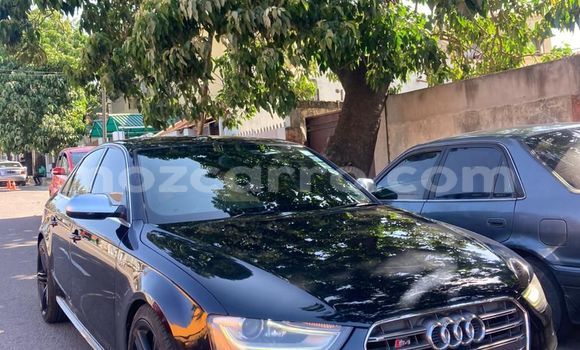 Comprar Usado Audi S4 Preto Carro em Maputo em Maputo Comprar Usado Audi S4 Preto Carro em Maputo em Maputo
