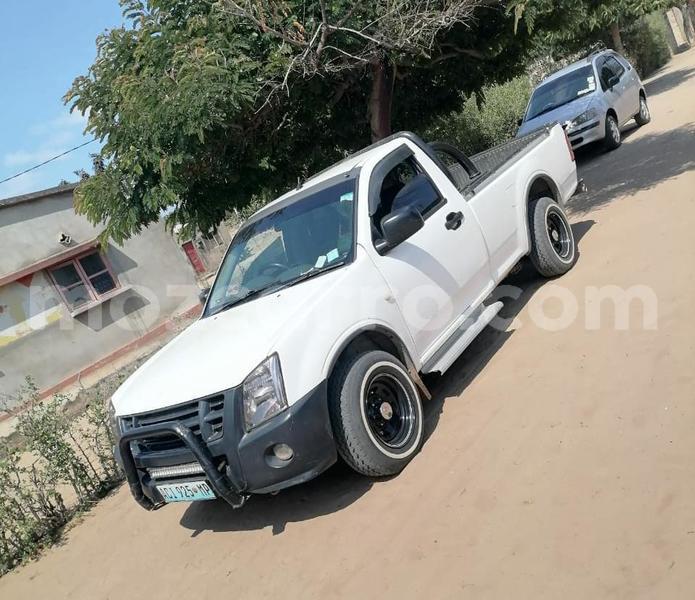 Big with watermark isuzu kb maputo maputo 30030