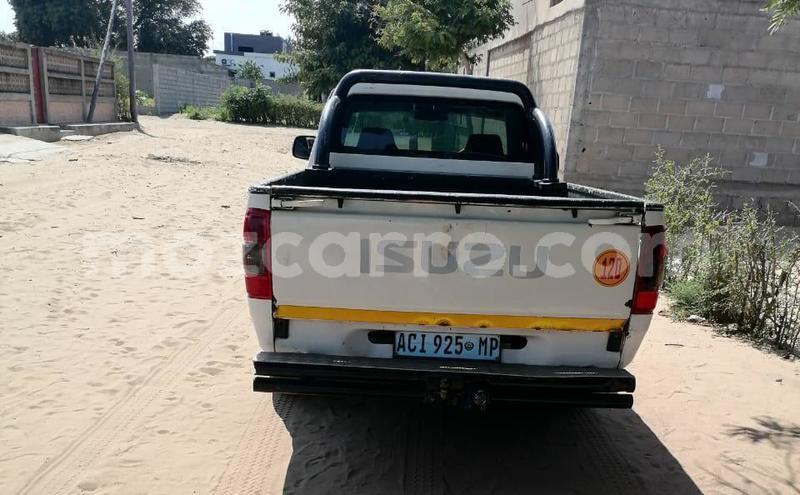 Big with watermark isuzu kb maputo maputo 30030