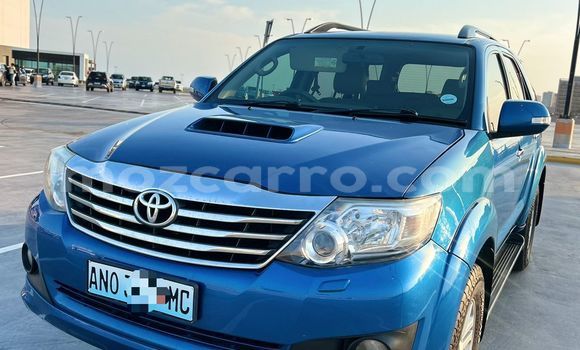 Nunua Ilio tumika Toyota Fortuner Bluu Gari ndani ya Maputo nchini Maputo Nunua Ilio tumika Toyota Fortuner Bluu Gari ndani ya Maputo nchini Maputo