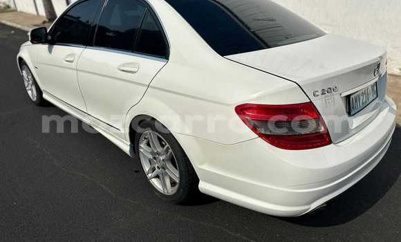 Buy Used Mercedes‒Benz KOMPRESSOR White Car in Maputo in Maputo Buy Used Mercedes‒Benz KOMPRESSOR White Car in Maputo in Maputo
