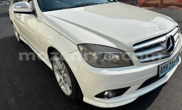 Buy Used Mercedes‒Benz KOMPRESSOR White Car in Maputo in Maputo Buy Used Mercedes‒Benz KOMPRESSOR White Car in Maputo in Maputo