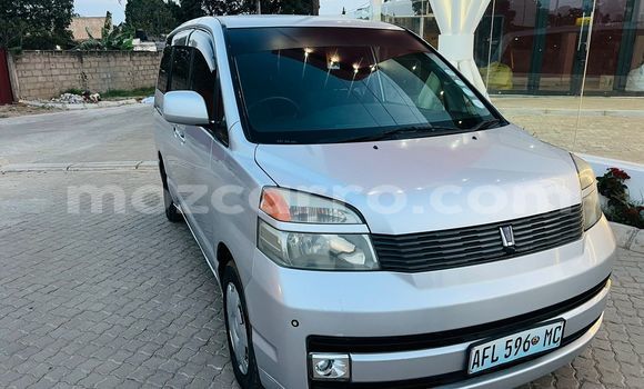Comprar Usado Toyota Voxy De outros Carro em Maputo em Maputo Comprar Usado Toyota Voxy De outros Carro em Maputo em Maputo