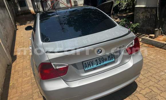 Comprar Usado BMW 3-Series De outros Carro em Maputo em Maputo Comprar Usado BMW 3-Series De outros Carro em Maputo em Maputo