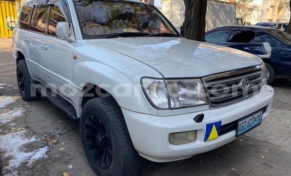 Comprar Usado Toyota Land Cruiser Branco Carro em Maputo em Maputo Comprar Usado Toyota Land Cruiser Branco Carro em Maputo em Maputo