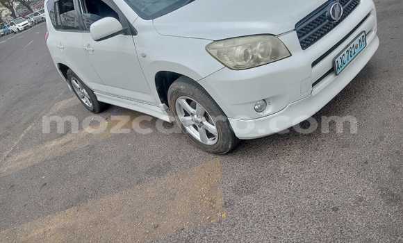 Comprar Usado Toyota RAV4 Branco Carro em Maputo em Maputo Comprar Usado Toyota RAV4 Branco Carro em Maputo em Maputo