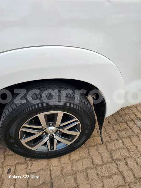 Big with watermark toyota hilux maputo maputo 30058