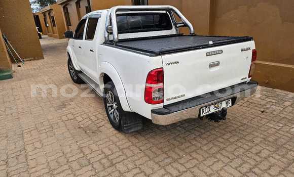 Comprar Usado Toyota Hilux Branco Carro em Maputo em Maputo Comprar Usado Toyota Hilux Branco Carro em Maputo em Maputo