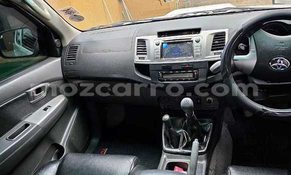 Comprar Usado Toyota Hilux Branco Carro em Maputo em Maputo Comprar Usado Toyota Hilux Branco Carro em Maputo em Maputo