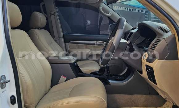 Buy Used Toyota Land Cruiser Prado White Car in Maputo in Maputo Buy Used Toyota Land Cruiser Prado White Car in Maputo in Maputo