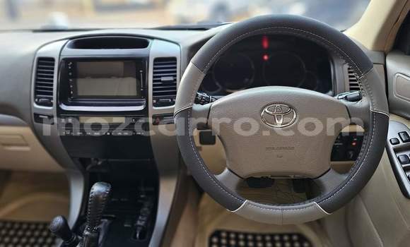 Buy Used Toyota Land Cruiser Prado White Car in Maputo in Maputo Buy Used Toyota Land Cruiser Prado White Car in Maputo in Maputo