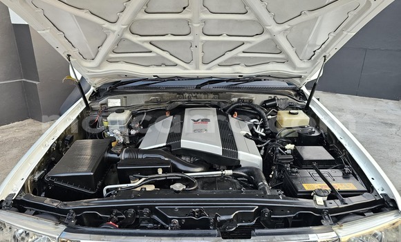 Comprar Usado Toyota Land Cruiser Prado Branco Carro em Maputo em Maputo Comprar Usado Toyota Land Cruiser Prado Branco Carro em Maputo em Maputo