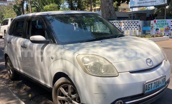 Nunua Ilio tumika Mazda Verisa Nyeupe Gari ndani ya Maputo nchini Maputo Nunua Ilio tumika Mazda Verisa Nyeupe Gari ndani ya Maputo nchini Maputo