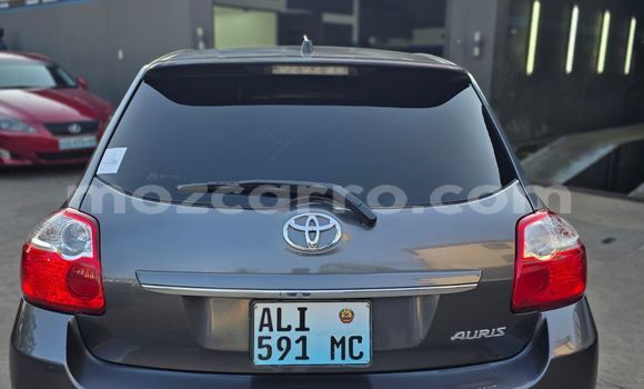 Comprar Usado Toyota Auris Prata Carro em Maputo em Maputo Comprar Usado Toyota Auris Prata Carro em Maputo em Maputo