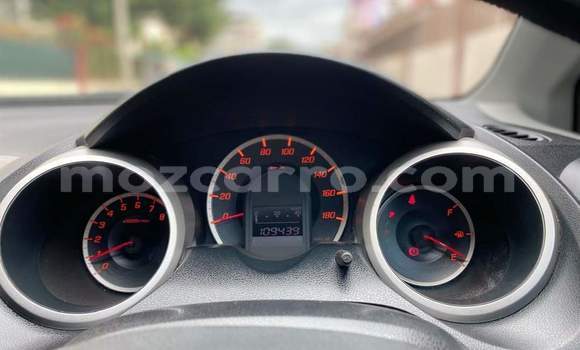 Buy Used Honda Fit Blue Car in Maputo in Maputo Buy Used Honda Fit Blue Car in Maputo in Maputo