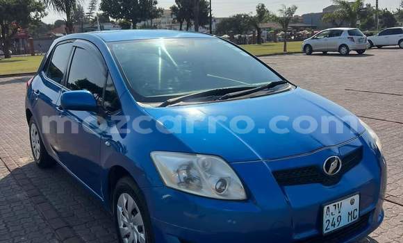 Comprar Usado Toyota Auris Azul Carro em Maputo em Maputo