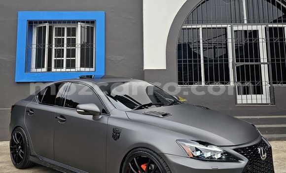 Buy Used Lexus IS Brown Car in Maputo in Maputo