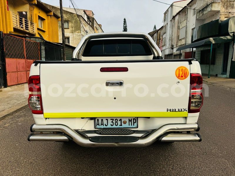 Big with watermark toyota hilux maputo maputo 30098