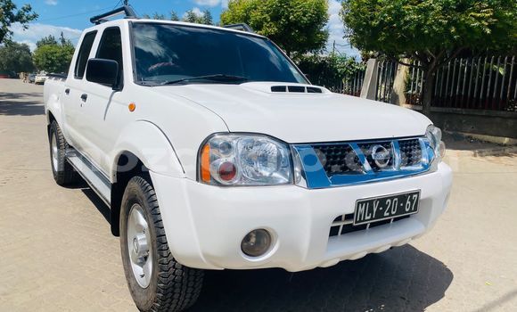 Buy Used Nissan Hardbody White Car in Maputo in Maputo Buy Used Nissan Hardbody White Car in Maputo in Maputo