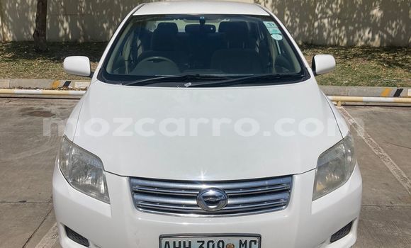 Tenga Tsaru Toyota Axio Chena Mota in Maputo in Maputo