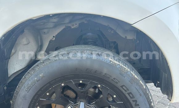 Comprar Usado Isuzu D-MAX Branco Carro em Maputo em Maputo Comprar Usado Isuzu D-MAX Branco Carro em Maputo em Maputo