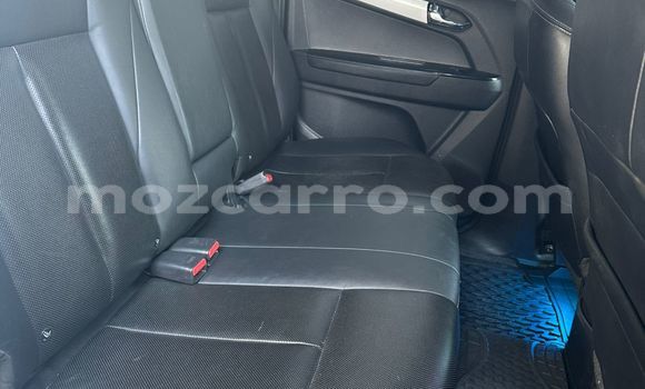 Comprar Usado Isuzu D-MAX Branco Carro em Maputo em Maputo Comprar Usado Isuzu D-MAX Branco Carro em Maputo em Maputo