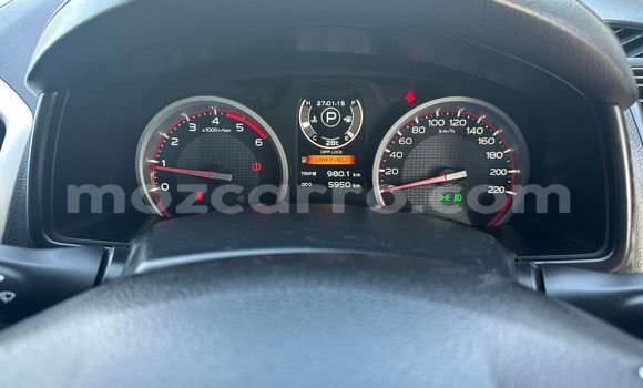 Comprar Usado Isuzu D-MAX Branco Carro em Maputo em Maputo Comprar Usado Isuzu D-MAX Branco Carro em Maputo em Maputo