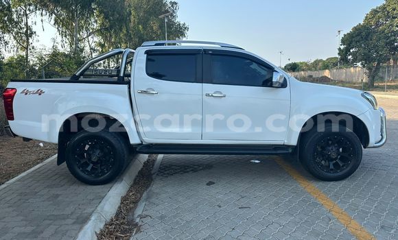 Comprar Usado Isuzu D-MAX Branco Carro em Maputo em Maputo Comprar Usado Isuzu D-MAX Branco Carro em Maputo em Maputo