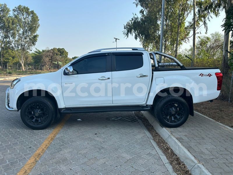 Big with watermark isuzu d max maputo maputo 30118