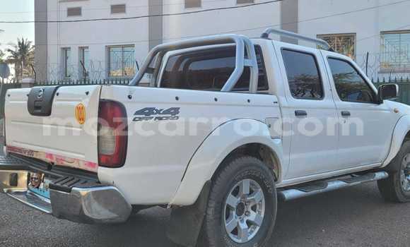 Comprar Usado Nissan Hardbody Branco Carro em Maputo em Maputo Comprar Usado Nissan Hardbody Branco Carro em Maputo em Maputo