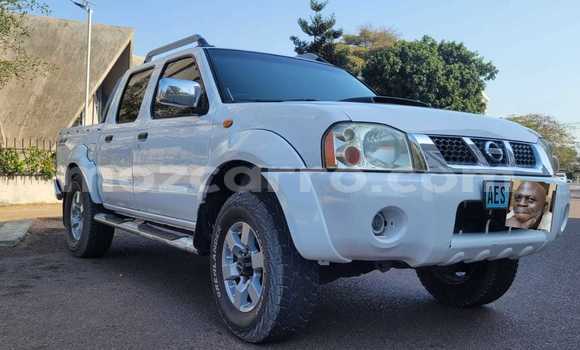 Comprar Usado Nissan Hardbody Branco Carro em Maputo em Maputo Comprar Usado Nissan Hardbody Branco Carro em Maputo em Maputo