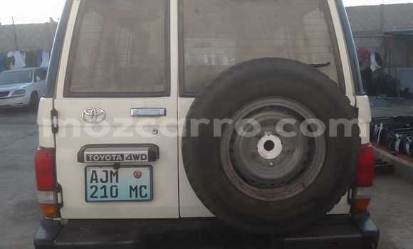 Tenga Tsaru Toyota Land Cruiser Chena Mota in Maputo in Maputo Tenga Tsaru Toyota Land Cruiser Chena Mota in Maputo in Maputo