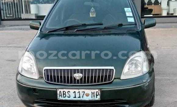 Comprar Usado Toyota Vitz Verde Carro em Maputo em Maputo Comprar Usado Toyota Vitz Verde Carro em Maputo em Maputo