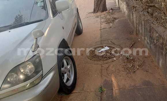 Buy Used Toyota Harrier White Car in Maputo in Maputo Buy Used Toyota Harrier White Car in Maputo in Maputo