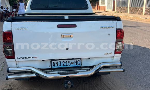 Comprar Usado Toyota Hilux Branco Carro em Maputo em Maputo Comprar Usado Toyota Hilux Branco Carro em Maputo em Maputo