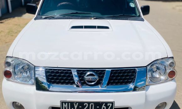 Nunua Ilio tumika Nissan Hardbody Nyeupe Gari ndani ya Maputo nchini Maputo Nunua Ilio tumika Nissan Hardbody Nyeupe Gari ndani ya Maputo nchini Maputo