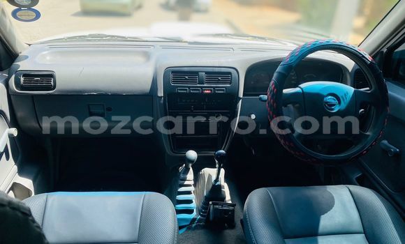 Nunua Ilio tumika Nissan Hardbody Nyeupe Gari ndani ya Maputo nchini Maputo Nunua Ilio tumika Nissan Hardbody Nyeupe Gari ndani ya Maputo nchini Maputo