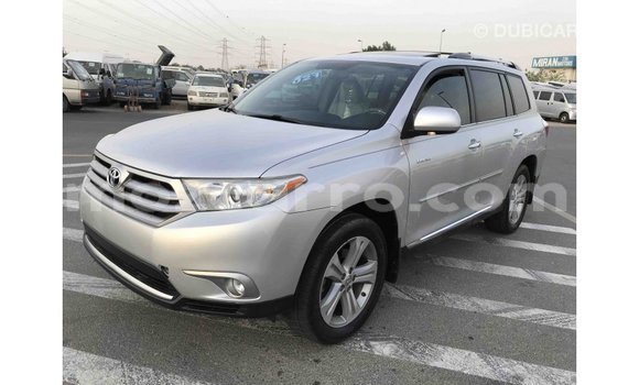 Comprar Importar Toyota Highlander De outros Carro em Import - Dubai em Cabo Delgado Comprar Importar Toyota Highlander De outros Carro em Import - Dubai em Cabo Delgado