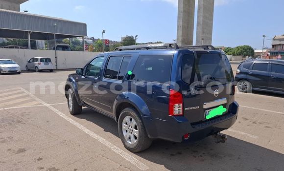 Comprar Usado Nissan Pathfinder Azul Carro em Maputo em Maputo Comprar Usado Nissan Pathfinder Azul Carro em Maputo em Maputo